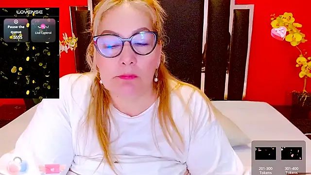 Nayla Garner online show from March 2025 03:28:02 PM