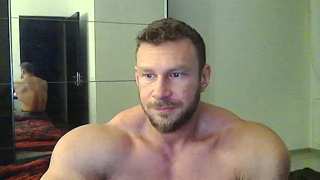 muscularkevin online show from December 2024 04:44:01 AM