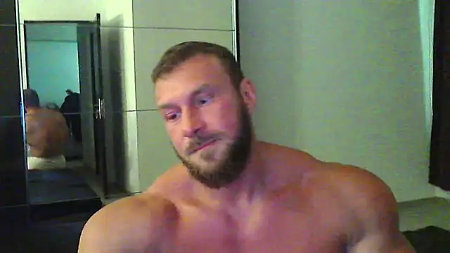 muscularkevin online show from June 2026 01:14:01 PM