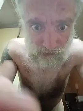 Snapshot of begood4daddy2day chatting on November 2025 05:39:01 AM begood4daddy2day online show from November 2025 05:39:01 AM