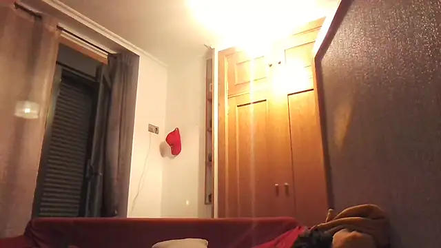 Snapshot of davigochi77bcn chatting on December 2024 08:40:02 PM davigochi77bcn online show from December 2024 08:40:02 PM