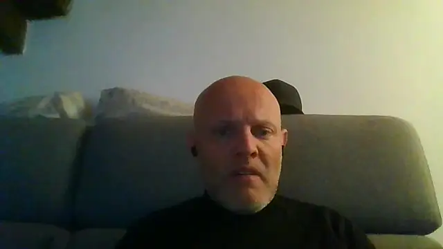 davigochi77bcn online show from December 2025 08:06:02 PM
