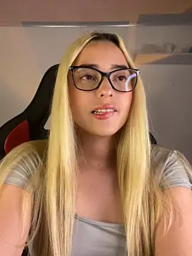 Irisweet  online show from February 2025 09:26:02 PM