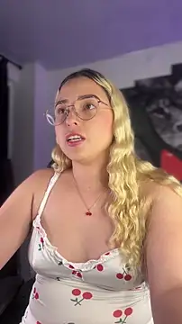 Irisweet  online show from October 2025 11:24:02 PM