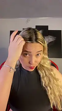 Irisweet  online show from December 2025 03:17:01 PM