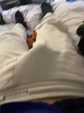 Luishorny19 online show from February 2025 04:02:01 PM