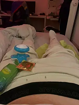 Luishorny19 online show from February 2025 05:28:01 PM