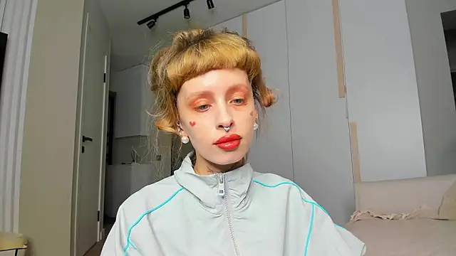 Snapshot of FlowerOfSin2001 chatting on March 2026 04:35:01 PM FlowerOfSin2001 online show from March 2026 04:35:01 PM