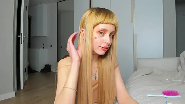 Snapshot of FlowerOfSin2001 chatting on April 2026 04:23:01 PM FlowerOfSin2001 online show from April 2026 04:23:01 PM