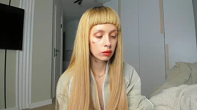 Snapshot of FlowerOfSin2001 chatting on April 2026 01:38:01 PM FlowerOfSin2001 online show from April 2026 01:38:01 PM