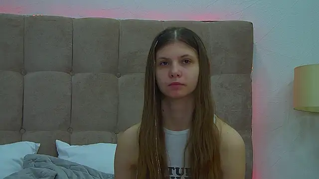 AudreyBarlow online show from February 2025 07:48:01 AM