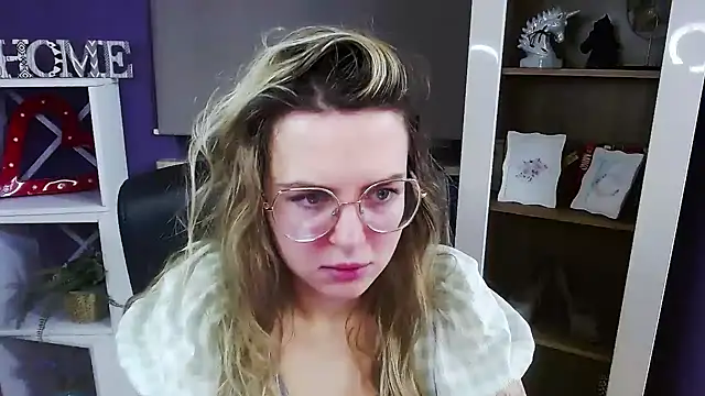 Zoey Erotic online show from January 2026 05:43:02 AM