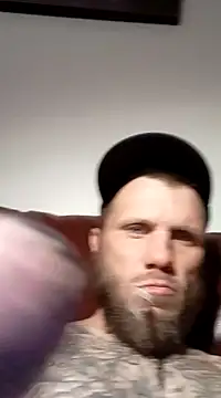 Snapshot of DanielTiger15 chatting on December 2024 11:28:01 PM DanielTiger15 online show from December 2024 11:28:01 PM