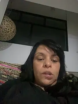 Snapshot of Kataliina chatting on April 2026 01:14:02 AM Kataliina online show from April 2026 01:14:02 AM