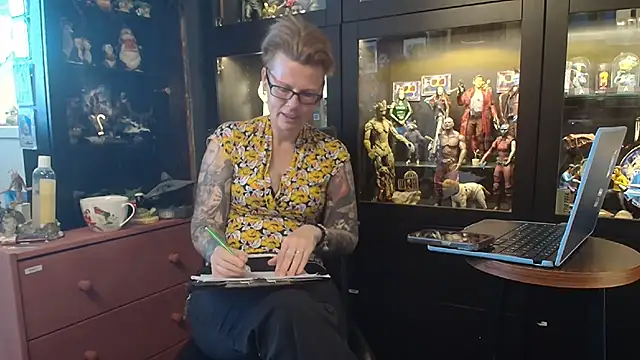 Snapshot of MaryG chatting on March 2026 09:24:01 AM MaryG online show from March 2026 09:24:01 AM