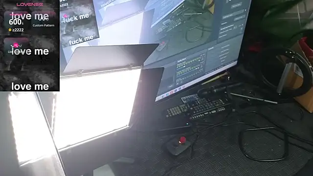 Snapshot of HornyShyAsian chatting on September 2025 05:18:02 AM HornyShyAsian online show from September 2025 05:18:02 AM