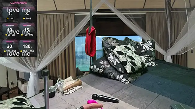 Snapshot of HornyShyAsian chatting on November 2025 06:51:01 PM HornyShyAsian online show from November 2025 06:51:01 PM