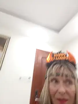 Snapshot of Eliza_Wendy chatting on October 2025 12:44:02 PM Eliza Wendy online show from October 2025 12:44:02 PM