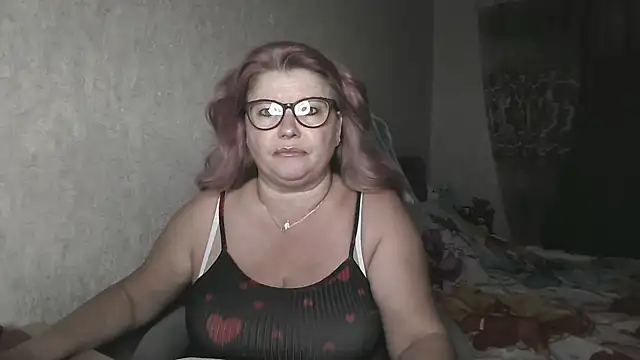 Snapshot of Diana_49 chatting on July 2026 08:09:01 AM Diana 49 online show from July 2026 08:09:01 AM
