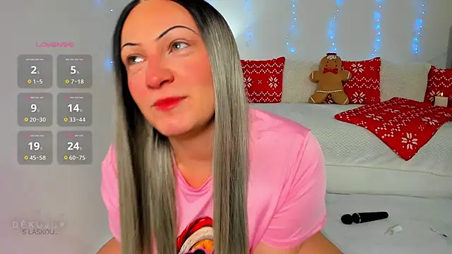 Snapshot of KVerunce chatting on December 2024 09:40:02 PM KVerunce online show from December 2024 09:40:02 PM