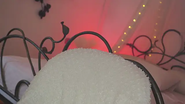 Snapshot of bad_princess chatting on December 2024 01:09:01 PM bad princess online show from December 2024 01:09:01 PM