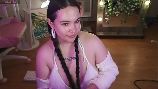 Chery Lady22 online show from February 2025 11:52:01 PM