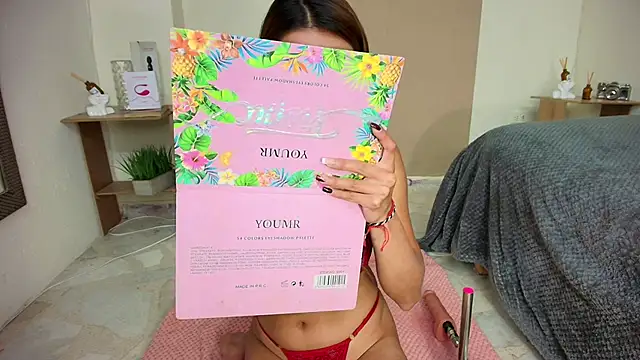 AnisiaFarina online show from September 2025 11:33:02 AM