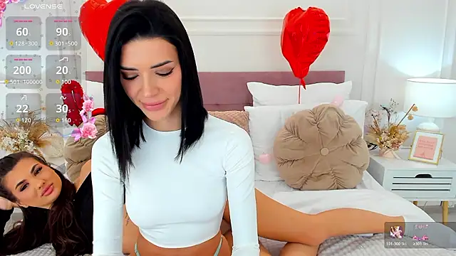 Snapshot of JasmiLyn chatting on February 2026 06:31:01 AM JasmiLyn online show from February 2026 06:31:01 AM