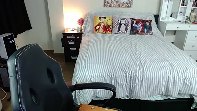 kittykat18x online show from June 2026 04:05:01 AM