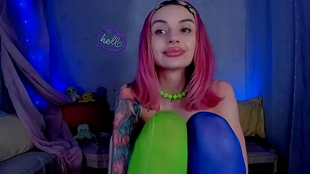 Snapshot of LickLizzy chatting on March 2025 02:10:02 AM LickLizzy online show from March 2025 02:10:02 AM