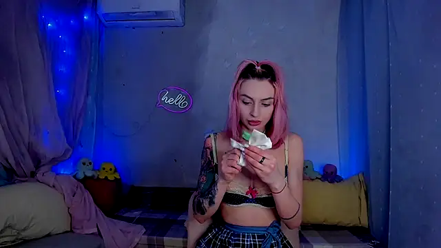 Snapshot of LickLizzy chatting on March 2025 12:08:01 AM LickLizzy online show from March 2025 12:08:01 AM