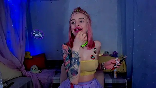 Snapshot of LickLizzy chatting on March 2025 05:06:02 AM LickLizzy online show from March 2025 05:06:02 AM