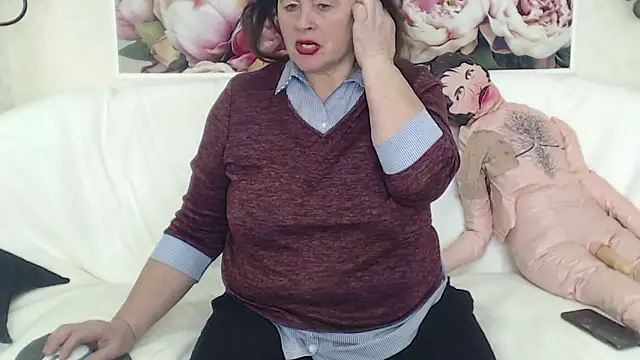 Snapshot of FlaviaSquirts chatting on February 2025 01:22:01 PM FlaviaSquirts online show from February 2025 01:22:01 PM