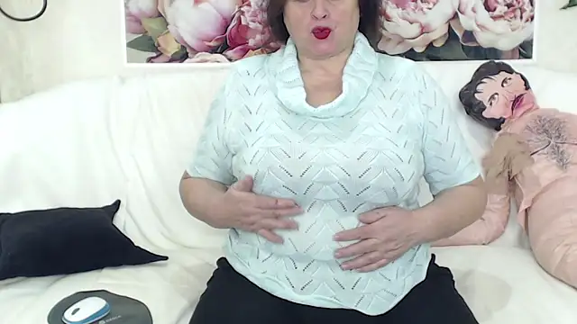 Snapshot of FlaviaSquirts chatting on February 2025 09:09:02 AM FlaviaSquirts online show from February 2025 09:09:02 AM