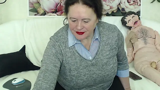 Snapshot of FlaviaSquirts chatting on February 2025 08:52:01 AM FlaviaSquirts online show from February 2025 08:52:01 AM