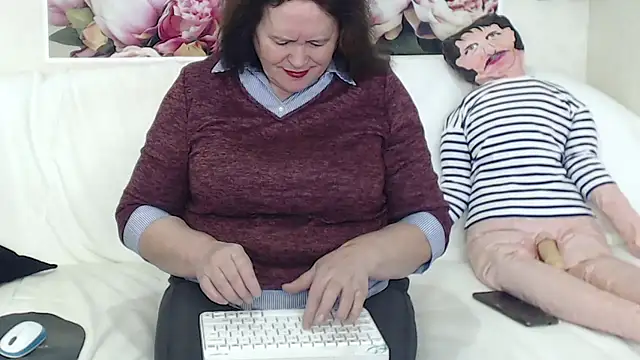 Snapshot of FlaviaSquirts chatting on February 2025 11:41:01 AM FlaviaSquirts online show from February 2025 11:41:01 AM