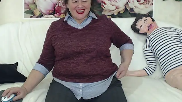 Snapshot of FlaviaSquirts chatting on February 2025 02:44:01 PM FlaviaSquirts online show from February 2025 02:44:01 PM