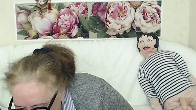 Snapshot of FlaviaSquirts chatting on November 2025 06:26:02 AM FlaviaSquirts online show from November 2025 06:26:02 AM