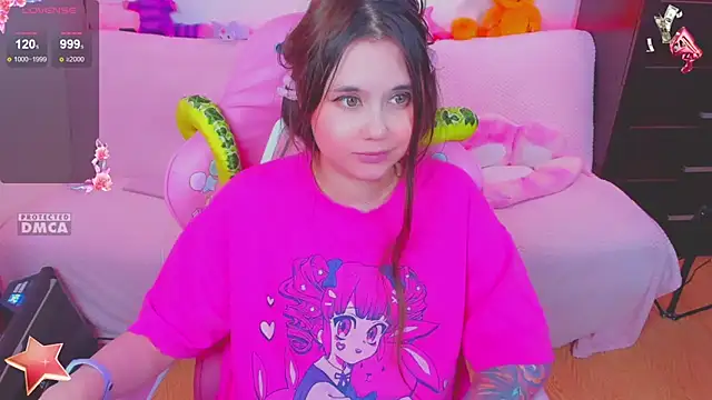 Snapshot of Lolisuccub chatting on January 2025 07:18:01 PM Lolisuccub online show from January 2025 07:18:01 PM