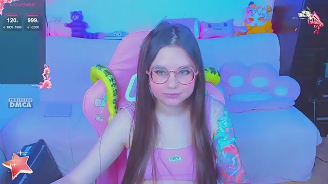 Snapshot of Lolisuccub chatting on February 2025 11:05:01 PM Lolisuccub online show from February 2025 11:05:01 PM