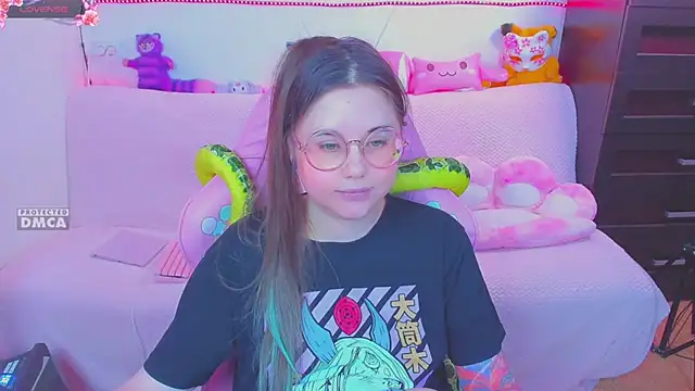 Snapshot of Lolisuccub chatting on February 2025 06:15:02 PM Lolisuccub online show from February 2025 06:15:02 PM