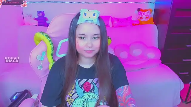 Snapshot of Lolisuccub chatting on February 2025 08:34:01 PM Lolisuccub online show from February 2025 08:34:01 PM