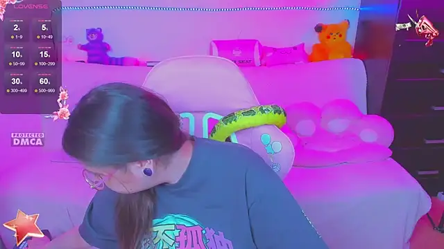 Snapshot of Lolisuccub chatting on February 2025 08:11:02 PM Lolisuccub online show from February 2025 08:11:02 PM