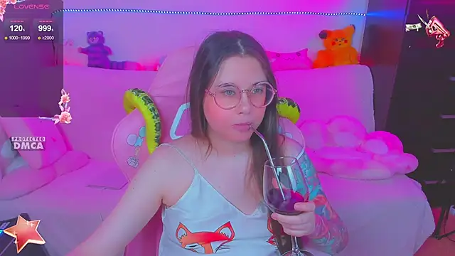 Snapshot of Lolisuccub chatting on February 2025 05:26:01 PM Lolisuccub online show from February 2025 05:26:01 PM