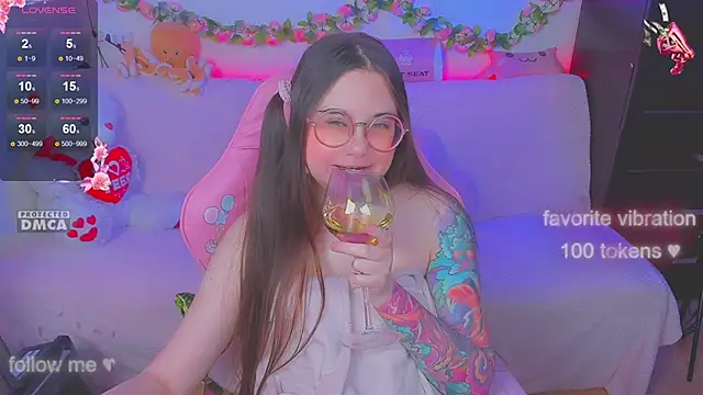 Snapshot of Lolisuccub chatting on September 2025 05:45:02 PM Lolisuccub online show from September 2025 05:45:02 PM