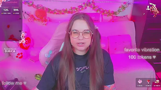 Snapshot of Lolisuccub chatting on September 2025 06:21:01 PM Lolisuccub online show from September 2025 06:21:01 PM