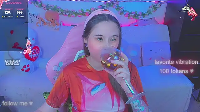 Snapshot of Lolisuccub chatting on September 2025 04:32:02 PM Lolisuccub online show from September 2025 04:32:02 PM