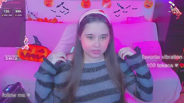 Snapshot of Lolisuccub chatting on October 2025 01:00:01 PM Lolisuccub online show from October 2025 01:00:01 PM