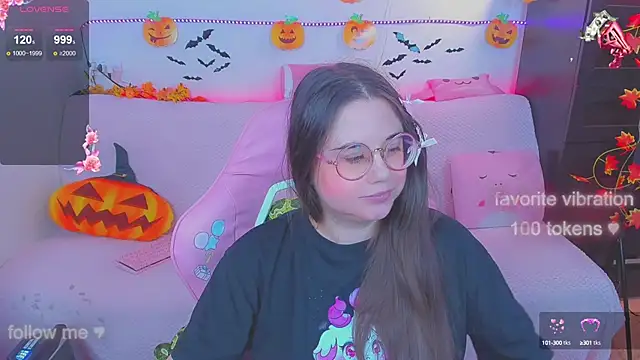 Snapshot of Lolisuccub chatting on October 2025 07:38:01 PM Lolisuccub online show from October 2025 07:38:01 PM