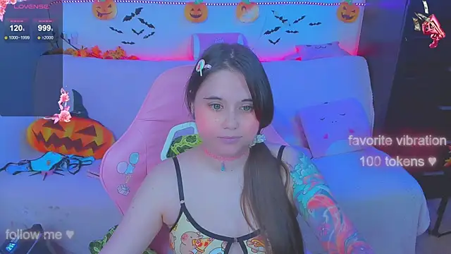 Snapshot of Lolisuccub chatting on October 2025 05:13:02 PM Lolisuccub online show from October 2025 05:13:02 PM